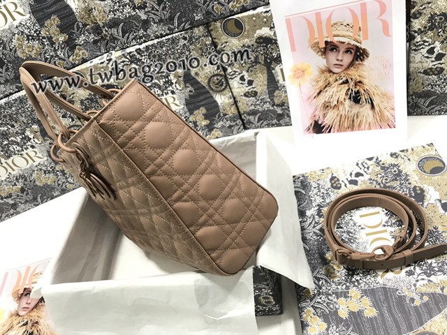 Dior专柜新款迪奥顶级原单Lady七格磨砂藤格纹牛皮翻盖手提女包 djfk1123
